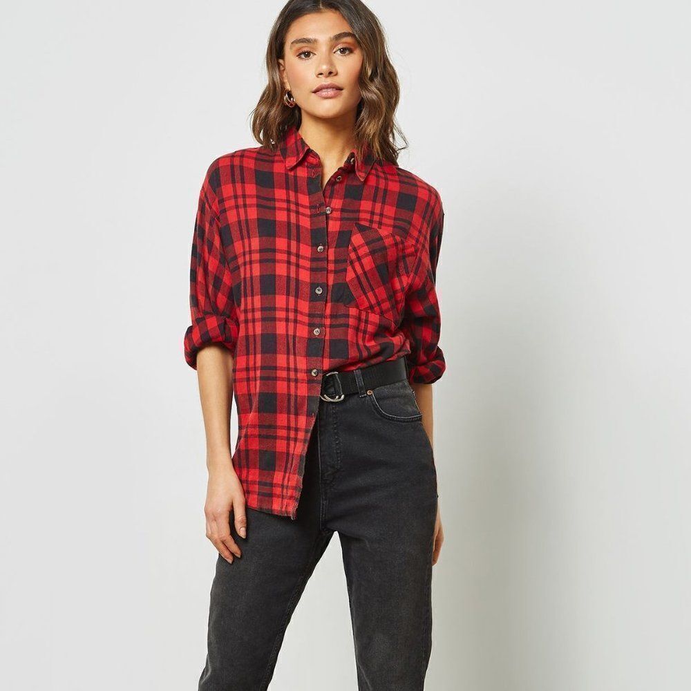 Topshop Oversized Red Plaid Button-Up Shirt size 2 in Red/Black